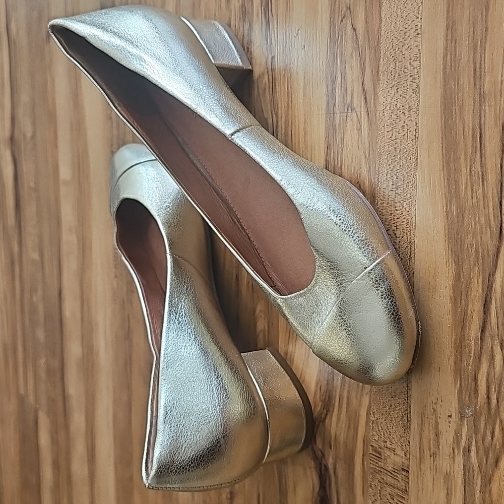 Halogen Gold Women's Shoes